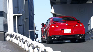 Nissan GT-R