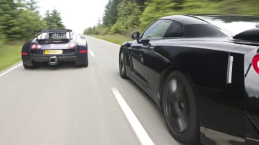 Nissan GT-R v Bugatti Veyron