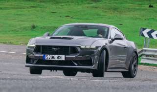 Ford Mustang Dark Horse – front