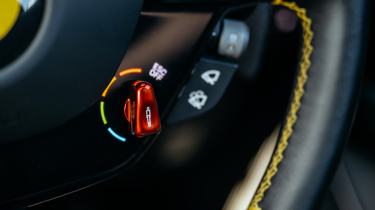 Ferrari 12 Cilindri details