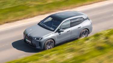 BMW iX 2025 – front