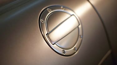 Mercedes SLS AMG fuel filler