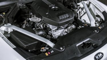 Kia Stinger GT-Line - Engine