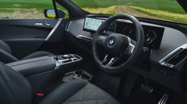 BMW iX 2025 – interior