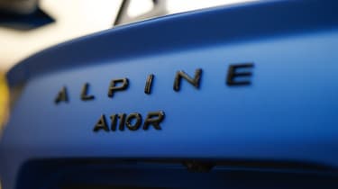 Alpine A110R – badge