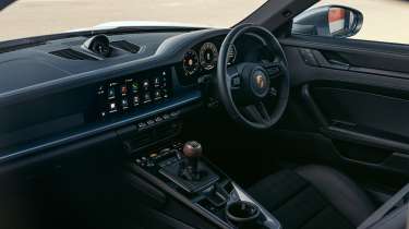 Porsche 911 Carrera T – interior