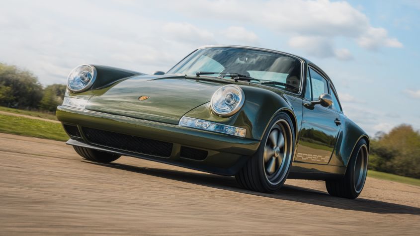 Theonデザイン ポルシェ911 レストモッド – 写真集
