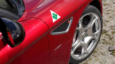 Alfa Romeo 8C Spider alloy wheel
