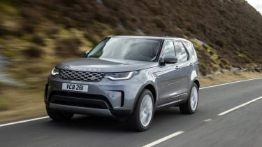 Land Rover Discovery 5 2021 - front tracking