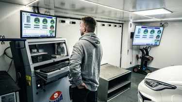 Sustainable fuel v unleaded petrol dyno test