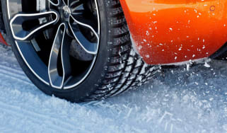 McLaren MP4-12C winter tyres alloy wheel