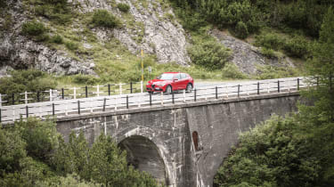 Alfa Romeo Stelvio (front) on the Stelvio Pass