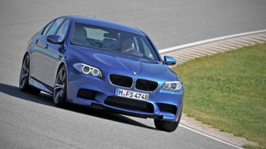 BMW offers M5 manual in USA