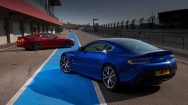 Aston Martin V8 Vantage S | evo