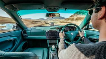 Porsche 911 Carrera (996) – interior 