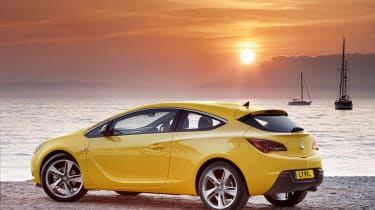 Vauxhall Astra GTC coupe news and pictures