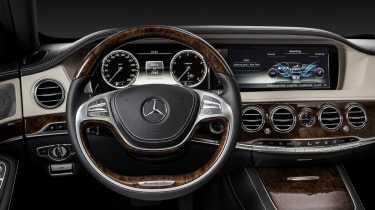 2014 Mercedes S-Class steering wheel