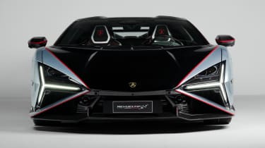 Lamborghini Revuelto SV