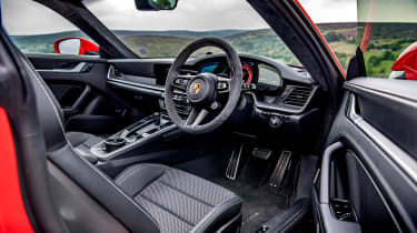 911 Turbos feature – 992 cabin