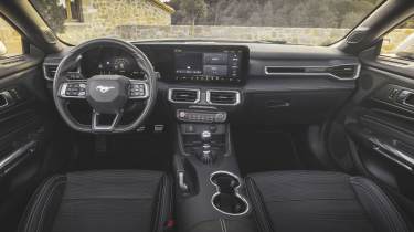 Ford Mustang GT – interior