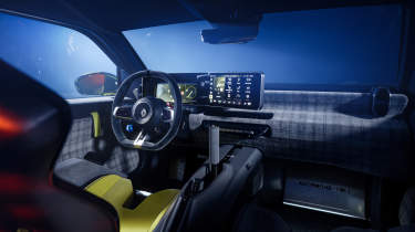 Renault 5 Turbo 3E – interior