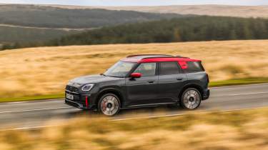 Mini Countryman JCW – side