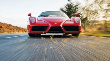 Ferrari Enzo v Ferrari LaFerrari