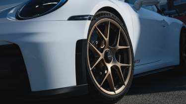 2025 Porsche 911 GT3 wheels
