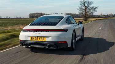 Porsche 911 Carrera T – rear