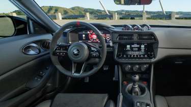 Nissan Z Nismo manual