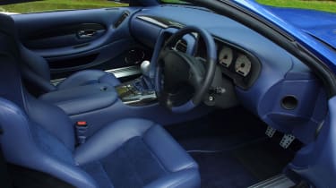 Aston Martin DB7 GT interior