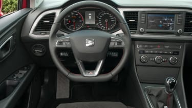 2013 SEAT Leon 1.4 TSI FR interior dashboard