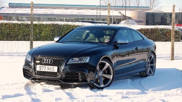Audi RS5 in the snow