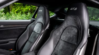 718 Porsche Cayman review - seats