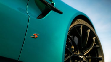 Aston Martin Vantage S details