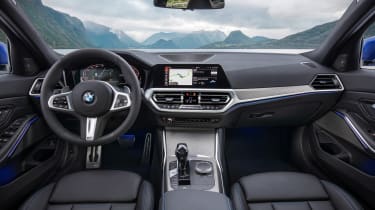 BMW 3-series G20 revealed - M Sport interior