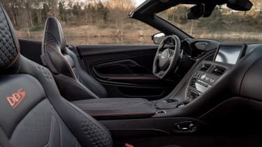 Aston Martin DBS Superleggera Volante - interior