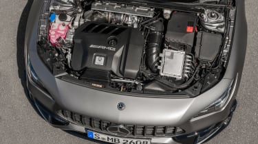 Mercedes-AMG CLA45 S Shooting Brake - engine