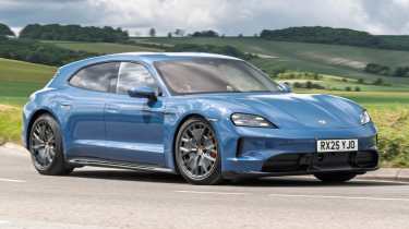 Porsche Taycan GTS Sport Turismo front