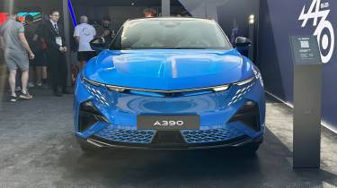 Alpine A390