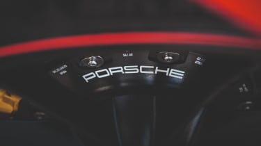 Porsche 911 GT3 (991) details