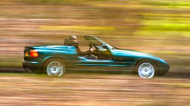 BMW Z1 side
