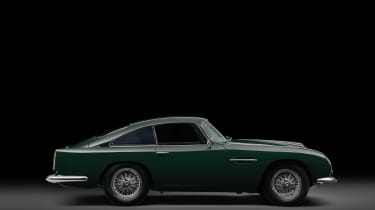 Aston Martin DB4 GT - profile