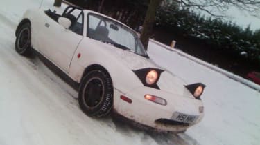 Mazda MX-5 in snow