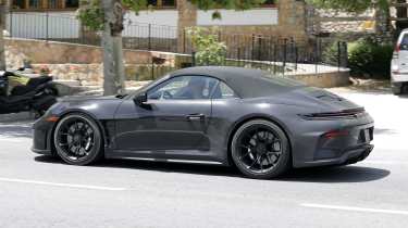 Porsche 911 Speedster mule rear