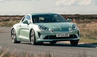 Alpine A110 – front