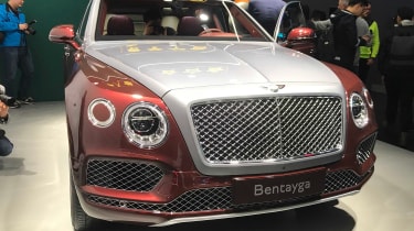 Bentley Bentayga PHEV – front