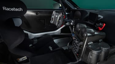 Aston Martin Vantage GT4 – interior