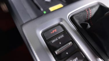 Honda Civic Type R studio – button