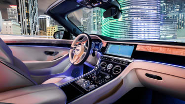 Bentley Continental GT Convertible V8 - dash
